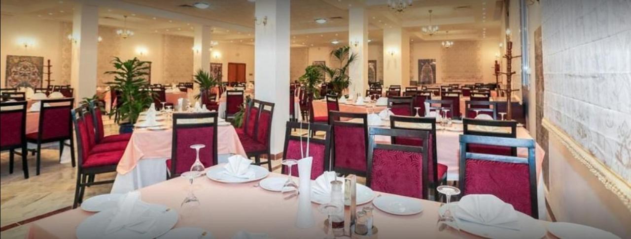 فندق Taghit Saoura المظهر الخارجي الصورة