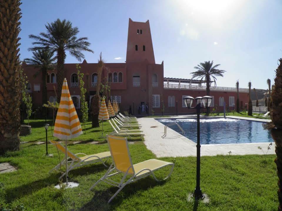 فندق Taghit Saoura المظهر الخارجي الصورة