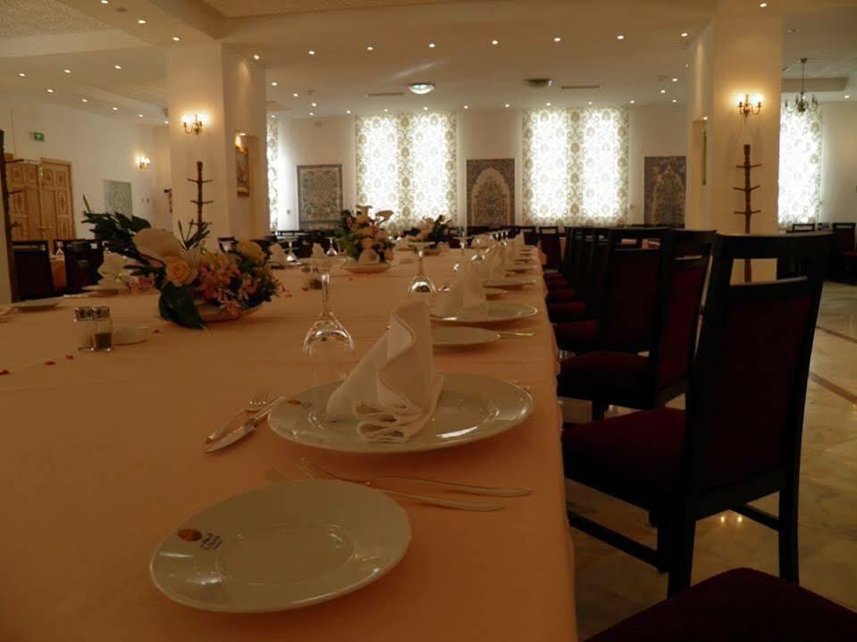 فندق Taghit Saoura المظهر الخارجي الصورة