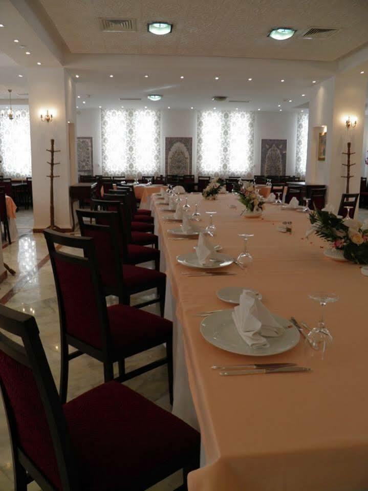 فندق Taghit Saoura المظهر الخارجي الصورة